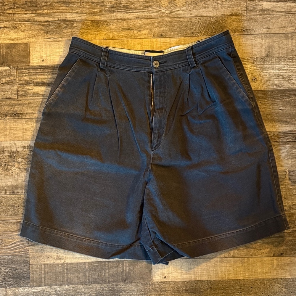 Liz Claiborne Women's High Waist Navy Shorts / DG126